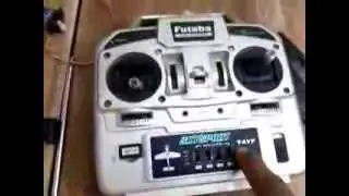 Futaba Skysport 4 Canales 72 Mhz T4YF