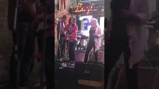Missy Krueger - Walkin' After Midnight