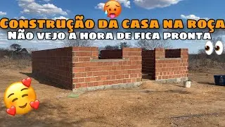 COMO ESTA NOSSA OBRA AGORA JÁ TEMOS JANELAS NA CASA (CONSTRUINDO NOSSA CASA NO SÍTIO)✨