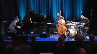 'Baila Harold, Baila' - The Ram&oacute;n Valle Trio