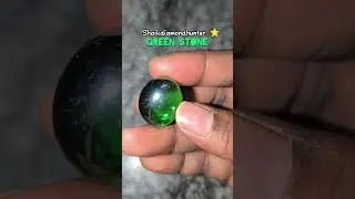 #greenstone #tredningshorts #viralshorts #diamond #shaikdiamondhunter #glowingstone