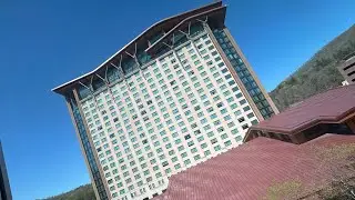 Harrah&rsquo;s Cherokee Casino Resort | Creek Premium King Room | Non-Smoking
