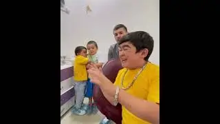 Ota bola tish uzdiryapti🤣e onangni Erik qochma.