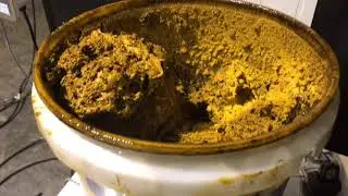 ExtraktLAB's Extractors Produce Thousands of Grams Per Hour!