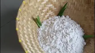 Proses bikin tepung buat kue dongkal atau kue awug.. Simak baik baik yaa Guyss... 