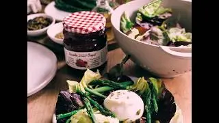 R&eacute;colte - Materne - Burrata bowl, graines de fenouil & vinaigrette &agrave; la confiture fraise-rhubarbe