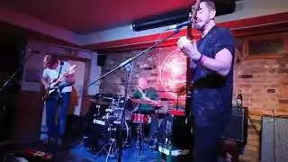Swing Summer Molly @ Spice of Life   22 06 18