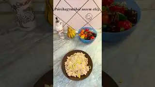 P&oacute;r&eacute;hagym&aacute;s-g&ouml;r&ouml;g joghurtos-csirk&eacute;s t&eacute;szta #recipe #cooking #food