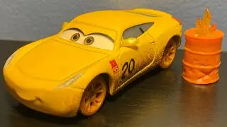 Распаковка и обзор &laquo;Тачек&raquo; Disney Pixar Круз Рамирес в роли Фрэнсиса Белтлайна 2022 года от Mattel
