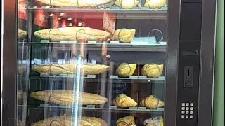 Expendedora de pan 24 horas.