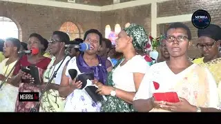 Nyegereza hafi yawe - Draw me nearer||INDIRIMBO N°139 mu Kirundi [Nd'uwawe Mwami...]