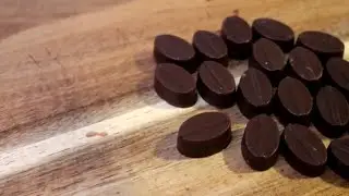 Vegan Homemade Chocolate from Scratch -- From only 4 raw ingredients  || Robert Wu ASMR