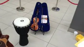1Note2Notes at the Mall