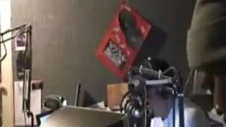 Shade Sheist 100.9 FM 