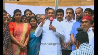 HYD : YSRCP Flag Hoisting and speech by MP Mekapati & MLA RK Roja on 5th Party Anniversary