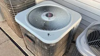 1995 Lennox &ldquo;Total Comfort Systems&rdquo; 10ACB 2 ton central air conditioner starting up and running!
