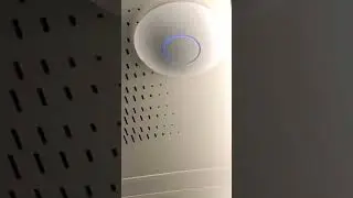 Wifi di Gerbong Kereta Api Gaya Baru Malam Selatan