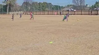 Impeccable ball control even when under immense pressure from opponents. #soccerkid #soccergame