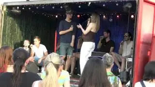 Sing Um Dein Leben - Mini-Truck-Konzert // Mit geschlossenen Augen