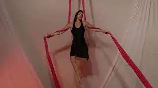Roberta Benassi - Clipe 2018 - Tecido Acrob&aacute;tico - ART no AR - Circo e Dan&ccedil;a