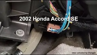 Faulty transistor resistor assembly causing climate control panel malfunction on 2002 Honda Accord.