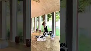 Morgonyoga f&ouml;r stilla sinne och sk&ouml;nt fl&ouml;de. 15 min