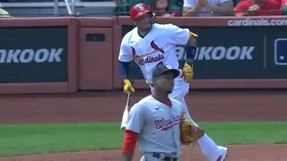 What a Day for Future Hall Of Fame Catcher Yadier Molina! 2 Home Runs & History W/ Wainwright