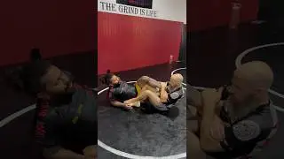 Leg-lock transitions #bjjfanatics #ufc #leglocker #bjjtechniques #footlocker #mma #bjj #submission