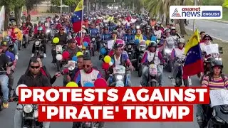 Мотоциклисты в Венесуэле протестуют против &laquo;пирата&raquo; Трампа из-за нефтяного спора.