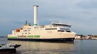 Scandlines-Hybridf&auml;hre &bdquo;Berlin&ldquo; mit Rotorsegel