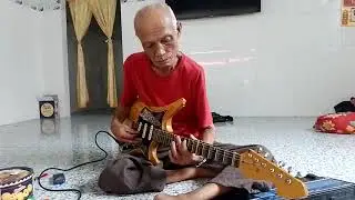 Bác lớn tuổi mà đàn hay quá. Ngón đàn làm mưa làm gió một thời VĂN KỈNH. @vươngDương789vlog