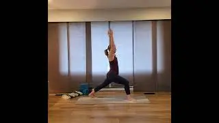 10 Minute Energizing Flow. Suitable for all levels, nonprops needed