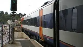 swt 159 departs dawlish with thumbs up from driver