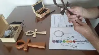 Prática terapêutica com a Cruz Ankh (Cruz egípcia)