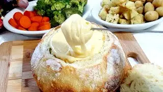 Фондю с сыром Хоббит (подается на хлебе)
