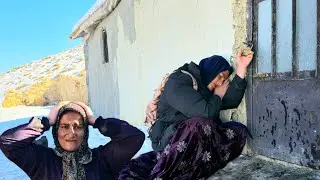Homeless mother's emergency escape to snowy mountains in critical conditions😱