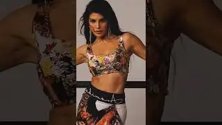 💕 OMG! #jacquelinefernandez RAISES the temperature with her HOT looks!! #shorts