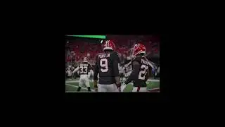 9 and 5 edit for @Micah-l1n5v and sry it&rsquo;s not the best😕#nfl #drakelondon #michaelpenixjr #falcons
