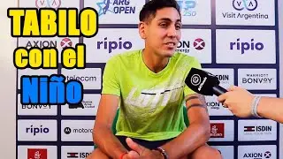 Alejandro Tabilo de Chile con el ni&ntilde;o de BATennis en el Argentina Open