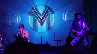 Bruce Dickinson live at Stage AE Pittsburgh, September 13 2025, Opening songs 