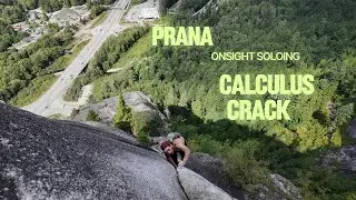 Free Solo on the Classic Calculus Crack &mdash; Squamish Climbing