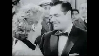 Lucille Ball:  News Report of Her Death - April 26, 1989