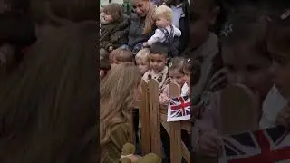 &lsquo;I could not come say hi to you&rsquo;: Adorable moment Princess Kate meets children in Oxford