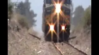 KCSM AC44CW #4574, 4513 y el LORAM.wmv