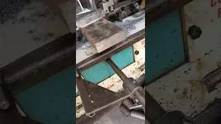 Flat bar cutting #steel#metalcutter #metalcuttingmachine #steelbar #steel #steelindustries #flatbar