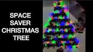 DIY SPACE SAVER CHRISTMAS TREE