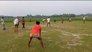 মনে কি পরে সেই গ্রামের ক্রিকেট খেলার কথা।