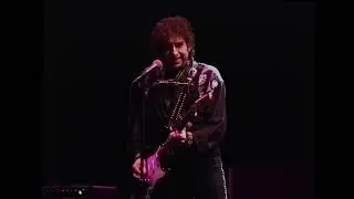 Dylan makes the mysteries of love even more mysterious in 