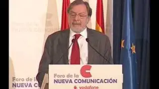 Foro de la Nueva Comunicación con Juan Luis Cebrián