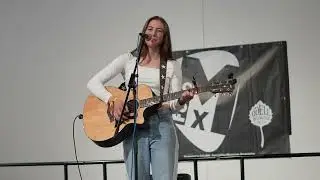 Bailey Mae performing 
